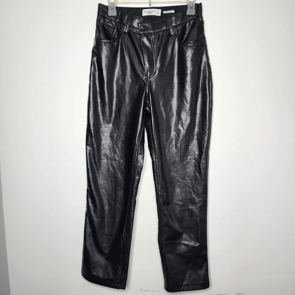 Abercrombie & Fitch Women 90's Straight Ultra High Black Vegan Leather Pant READ